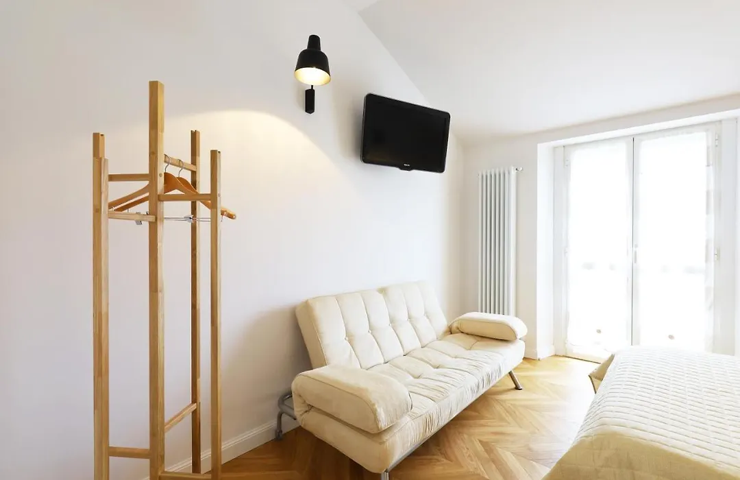 Milan Cozy Apartment-1